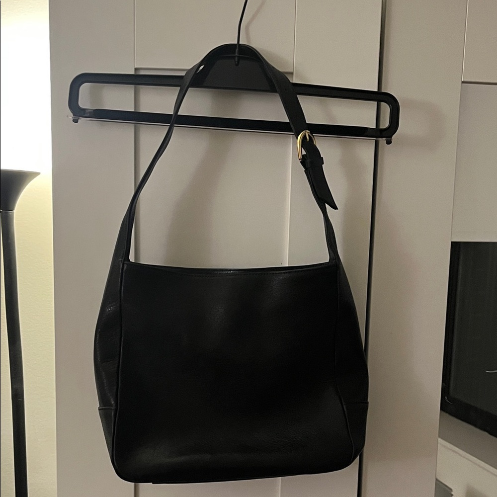 Elegant Black Women's Shoulder Bag